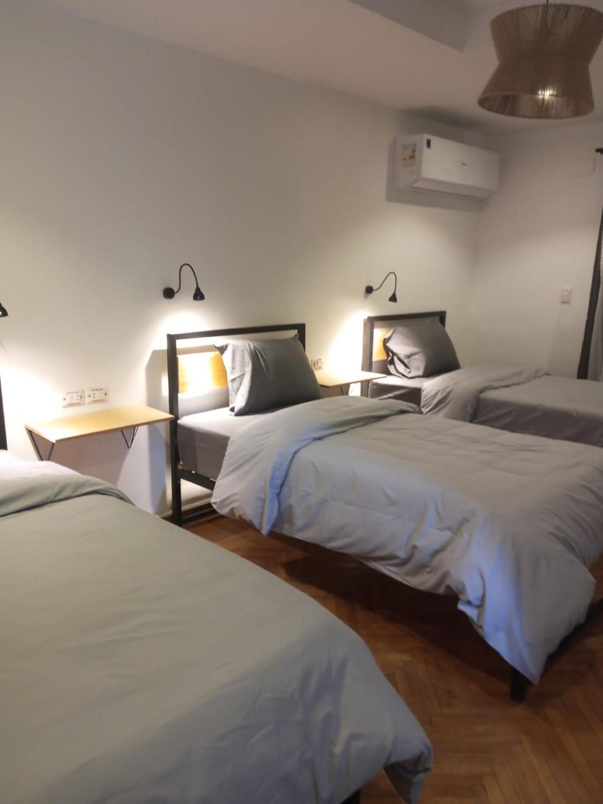 Pyramids Nights Hostel Kafret el-Gabal Extérieur photo