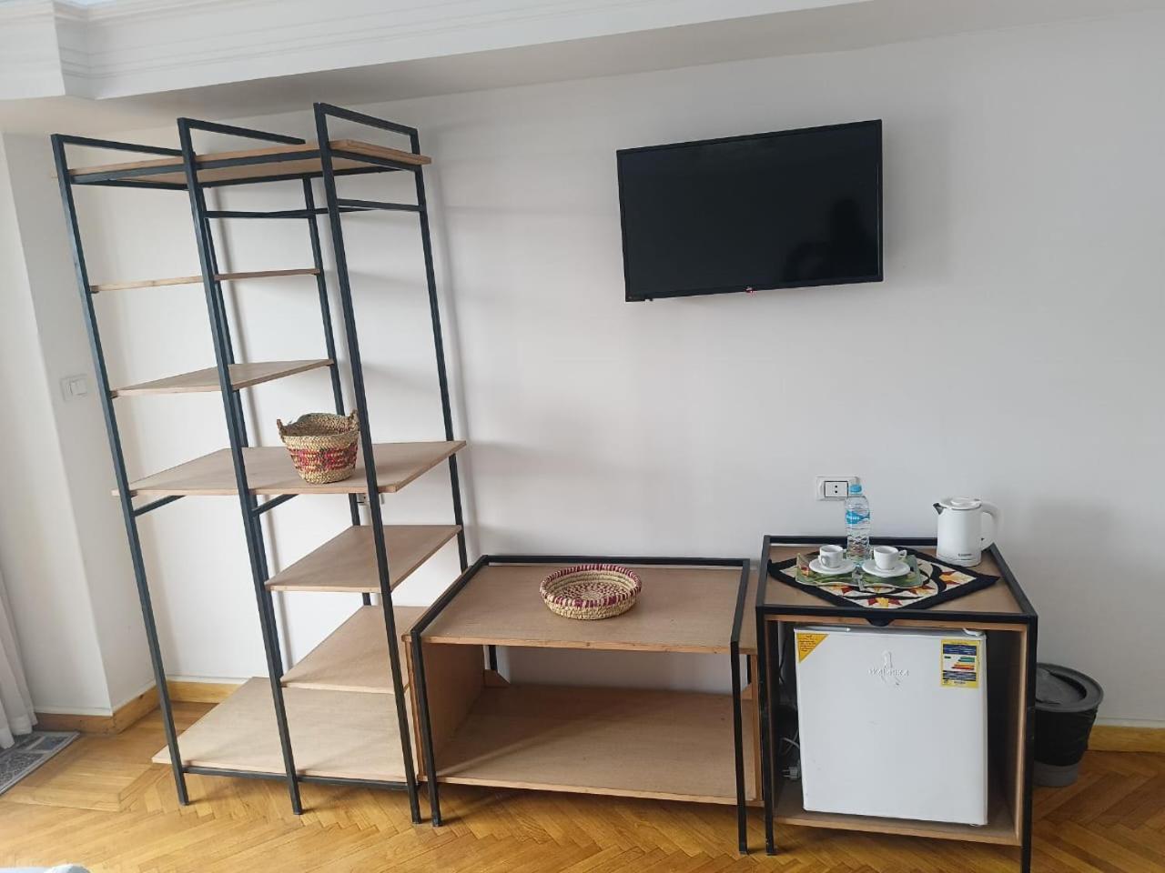 Pyramids Nights Hostel Kafret el-Gabal Extérieur photo